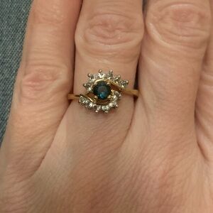 Indicolite tourmaline and white sapphire size 6